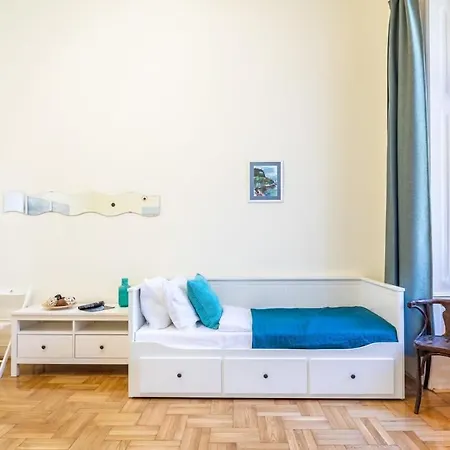 Apartment Quiet At Super Location Budapest